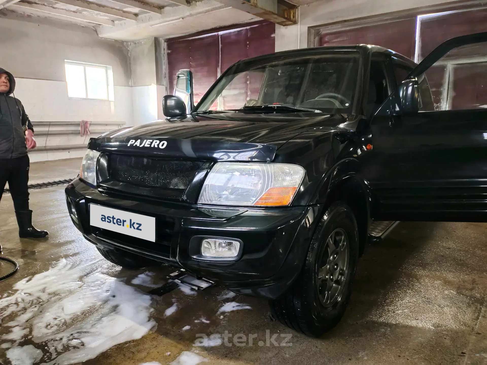 Mitsubishi Pajero 2002