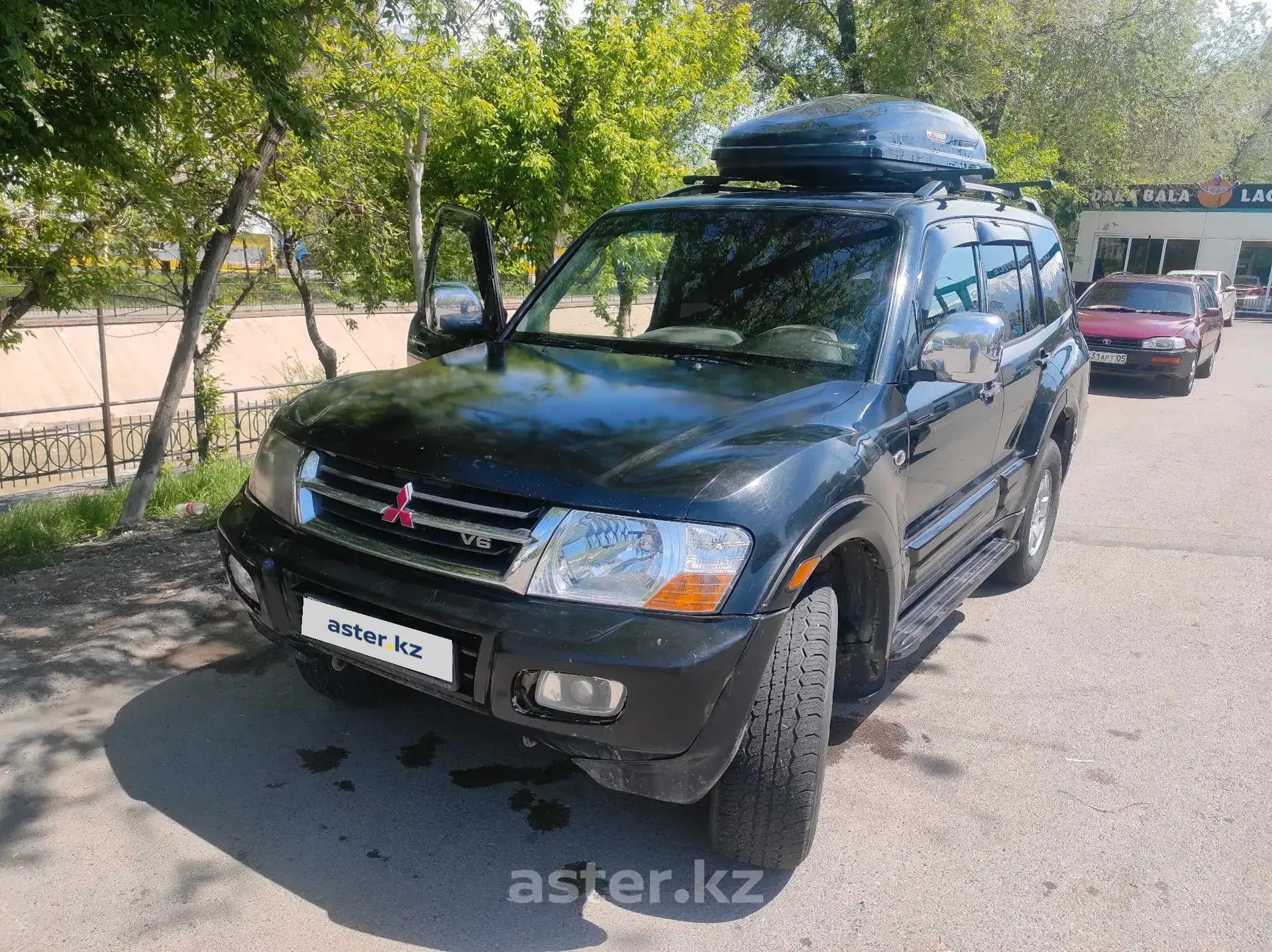 Mitsubishi Montero 2001