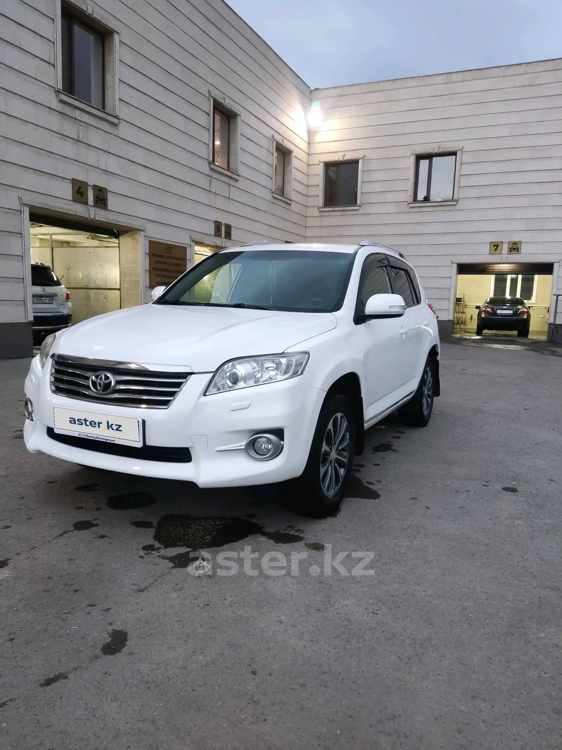 Toyota RAV4 2011