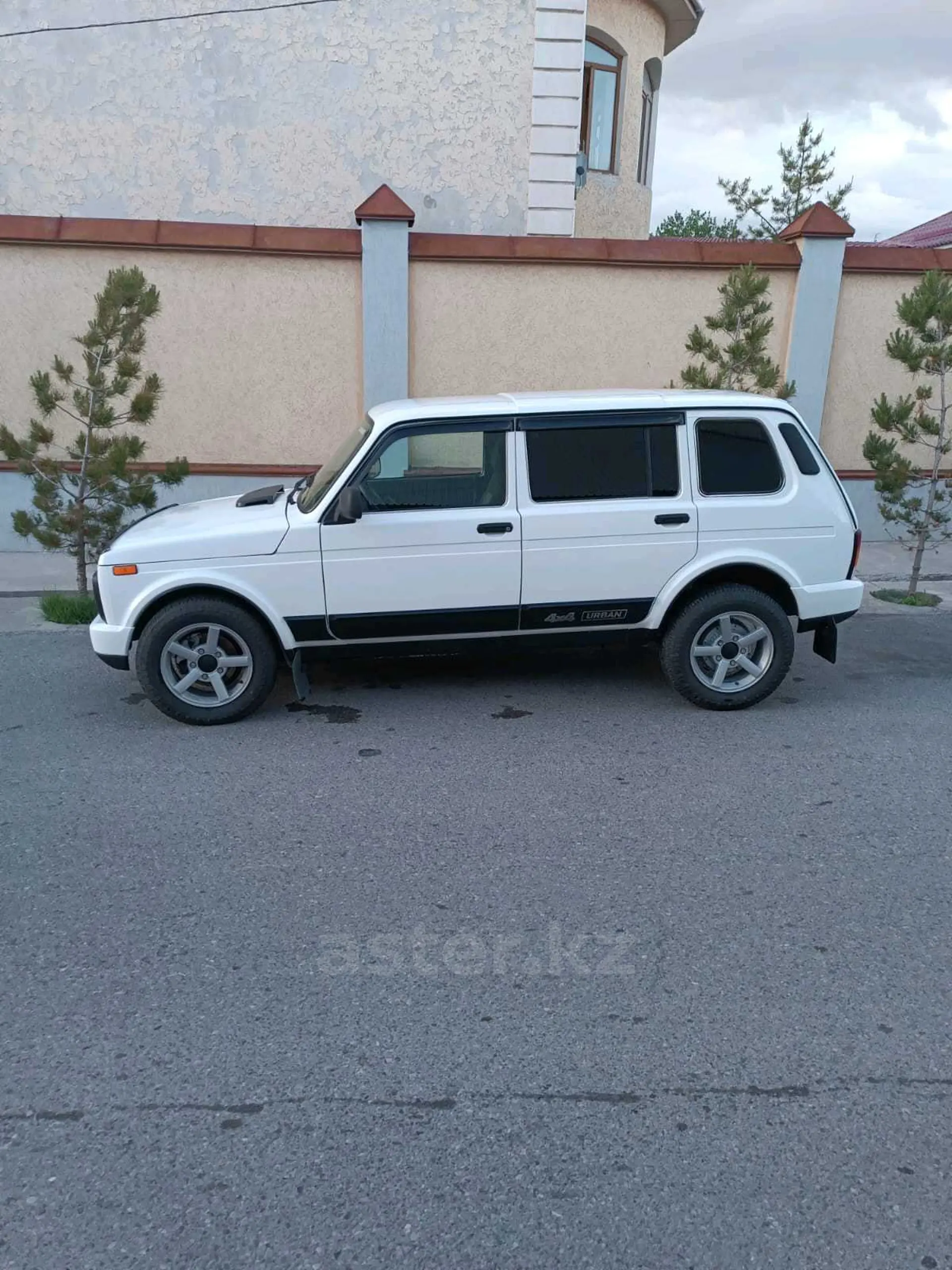 LADA (ВАЗ) 2131 (4x4) 2017