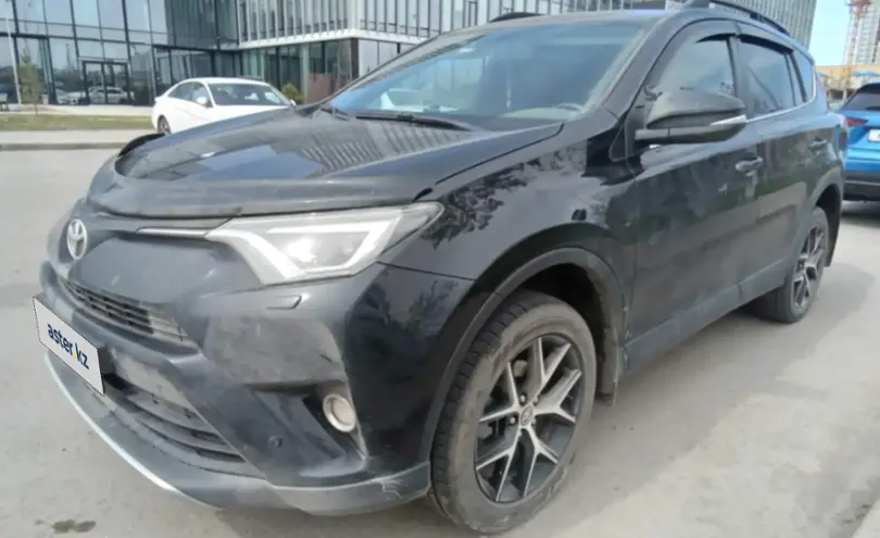 Toyota RAV4 2018 года за 12 500 000 тг. в Астана