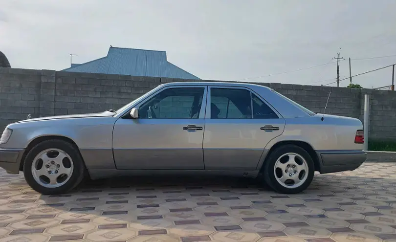 Mercedes-Benz E-Класс 1994 года за 2 700 000 тг. в Шымкент