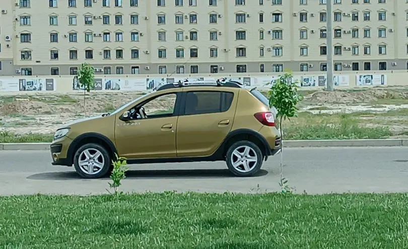 Renault Sandero 2015 года за 4 800 000 тг. в Атырауская область фото 1
