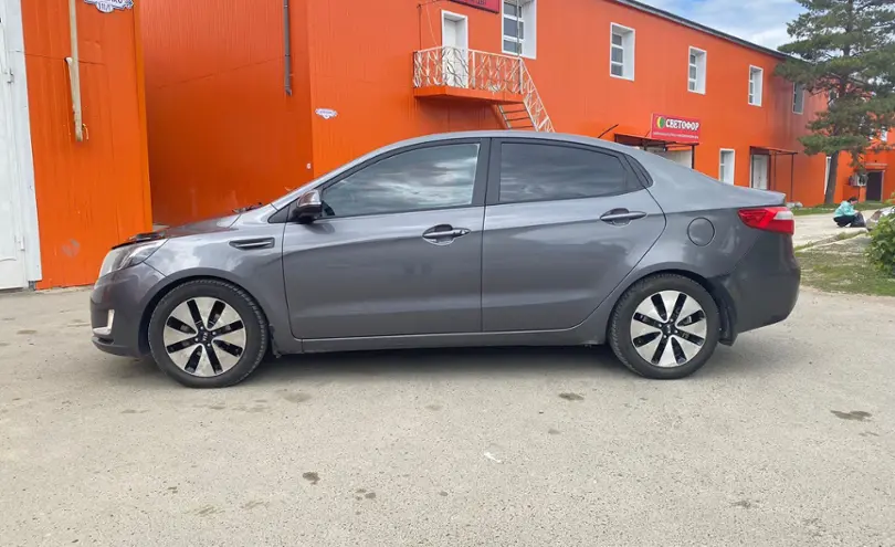 Kia Rio 2015 года за 5 100 000 тг. в null