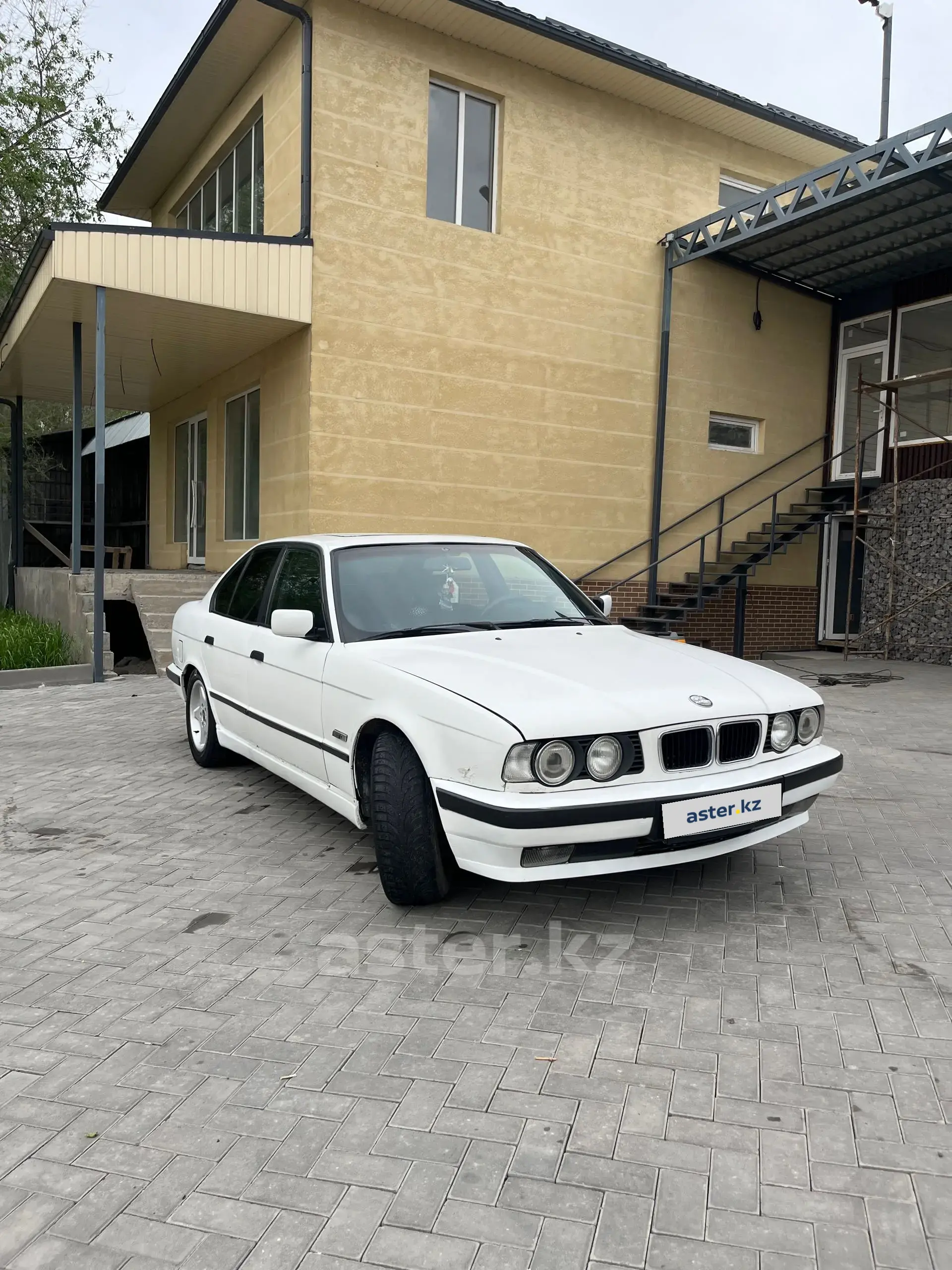 BMW 5 серии 1993