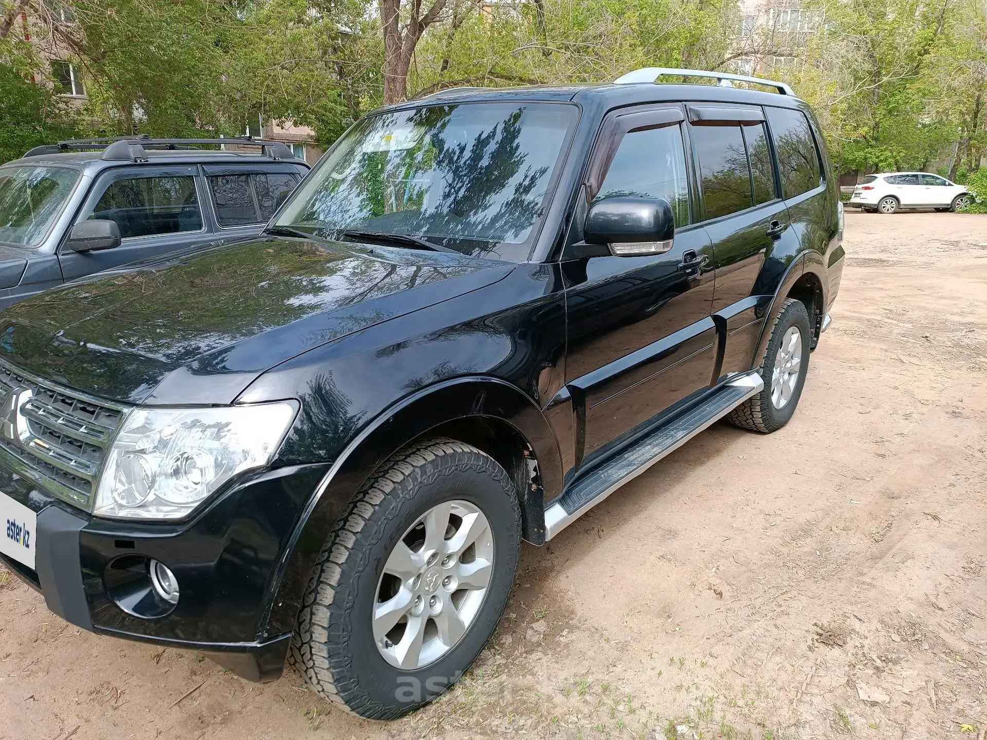 Mitsubishi Pajero 2010