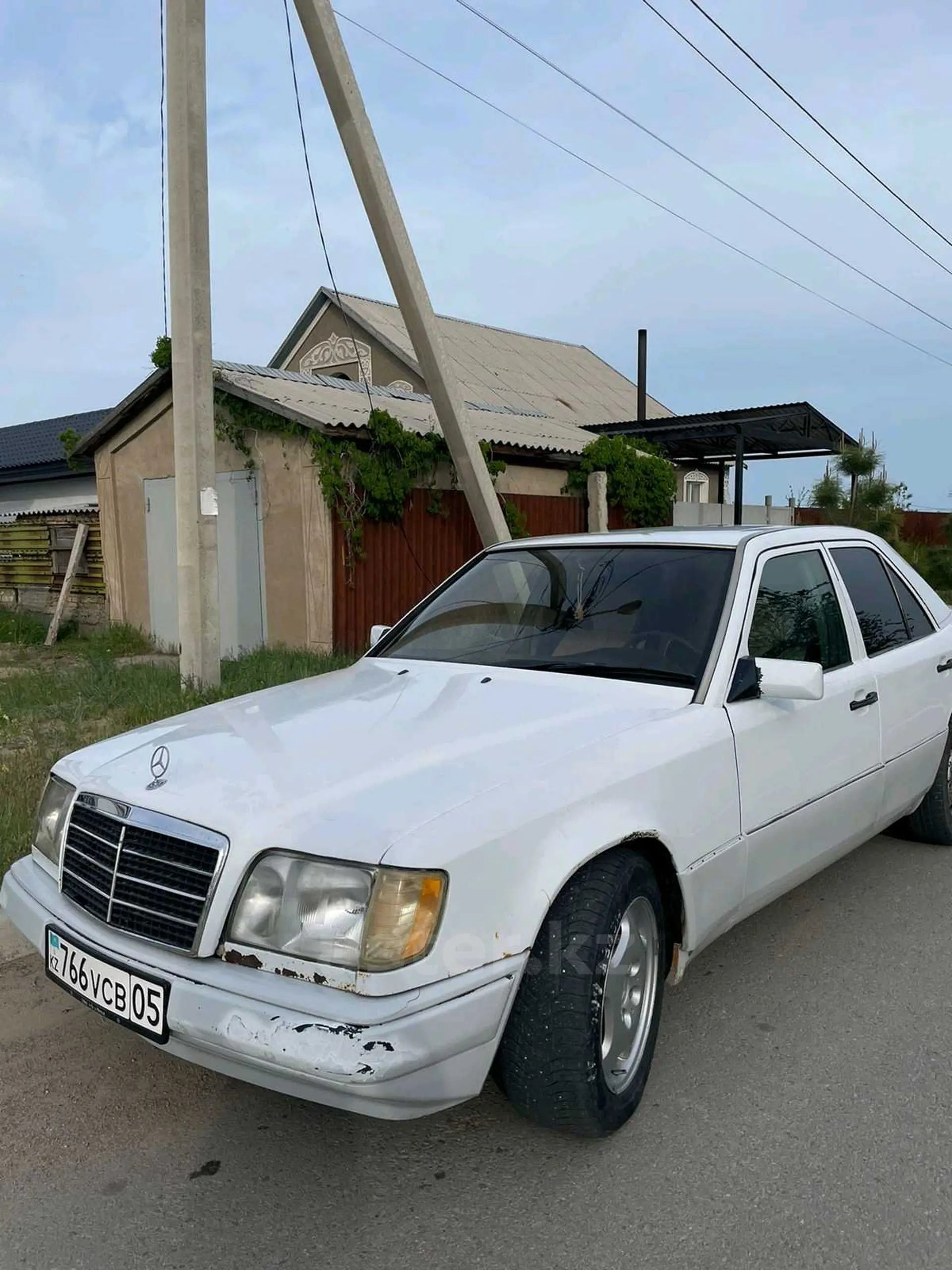 Mercedes-Benz E-Класс 1993