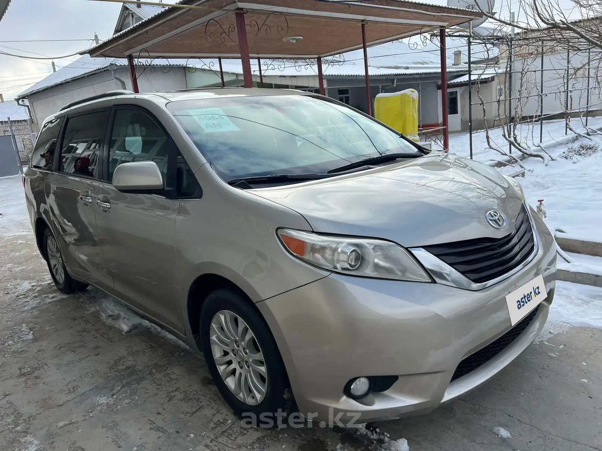 Toyota Sienna 2016