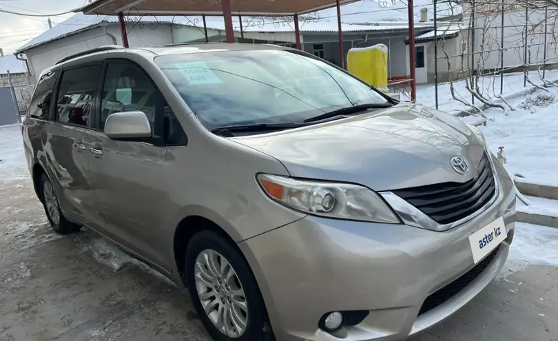 Toyota Sienna 2016 года за 15 000 000 тг. в Кызылорда