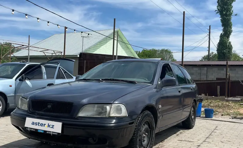 Volvo V40 1998 года за 1 700 000 тг. в Алматы