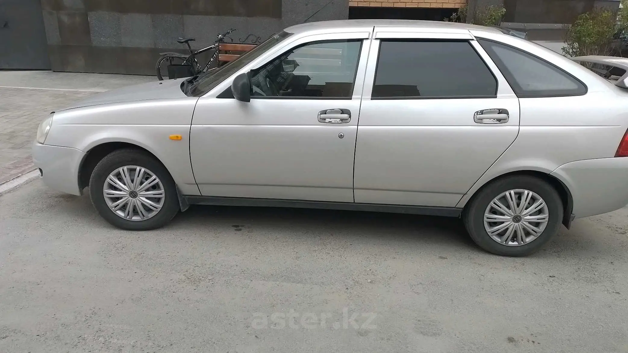 LADA (ВАЗ) Priora 2012