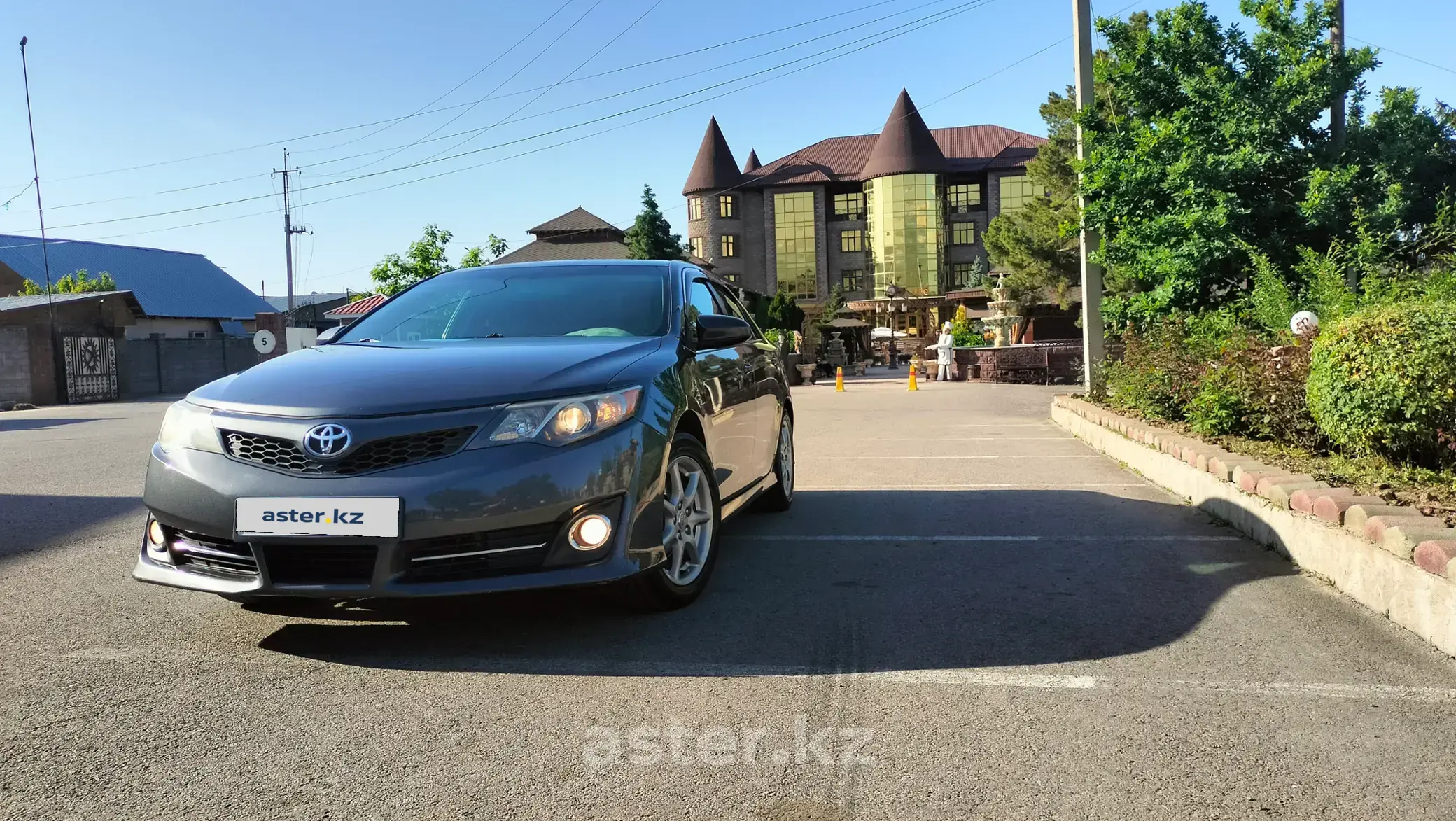 Toyota Camry 2014