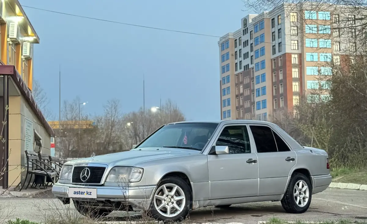 Купить Mercedes-Benz E-Класс 1994 года в Караганде, цена 3000000 тенге.  Продажа Mercedes-Benz E-Класс в Караганде - Aster.kz. №c1058688