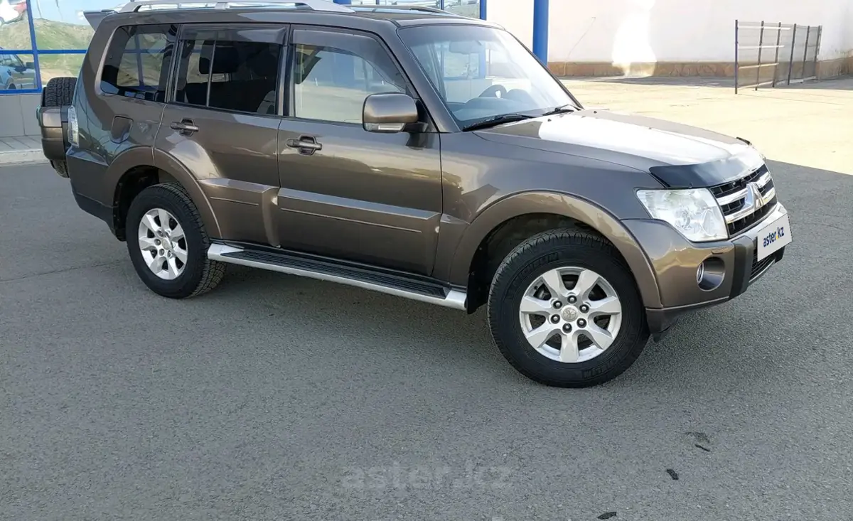 Купить Mitsubishi Pajero 2011 года в Караганде, цена 10500000 тенге.  Продажа Mitsubishi Pajero в Караганде - Aster.kz. №c1059173