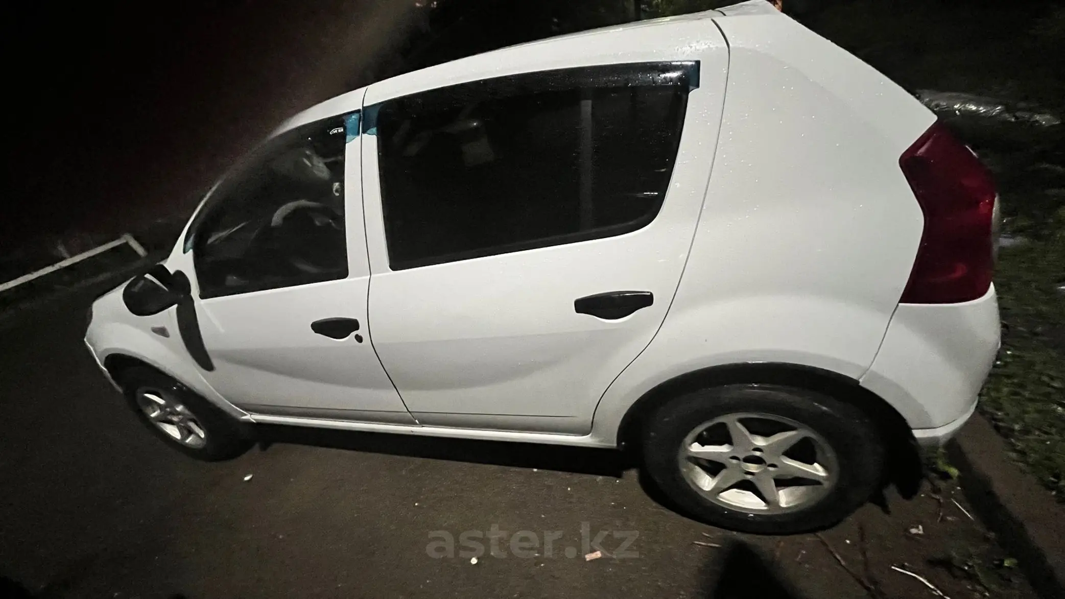 Renault Sandero 2012