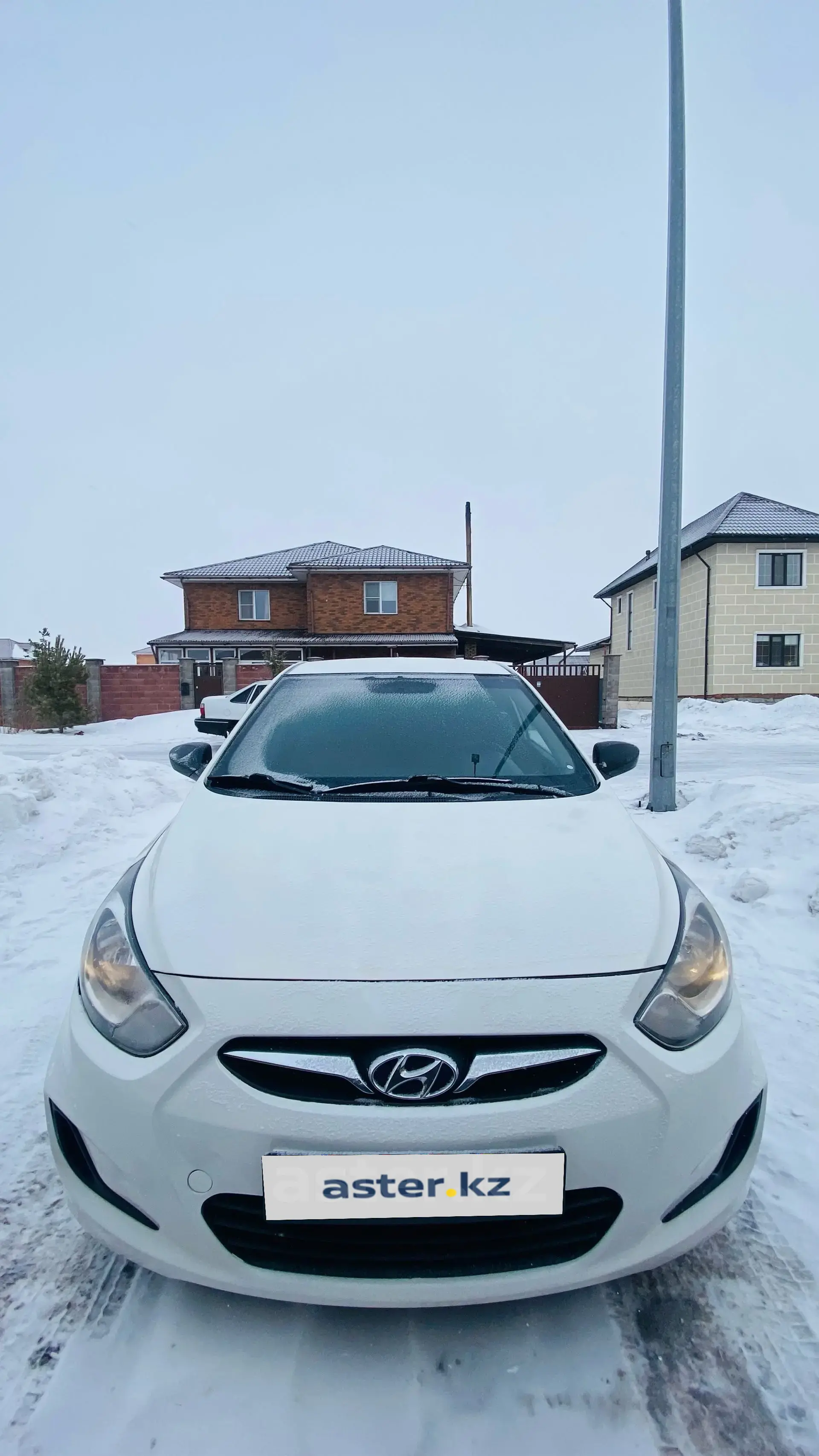 Hyundai Accent 2012