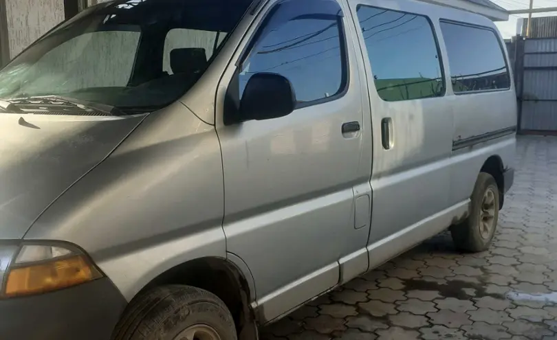 Toyota HiAce 1999 года за 2 950 000 тг. в Алматы