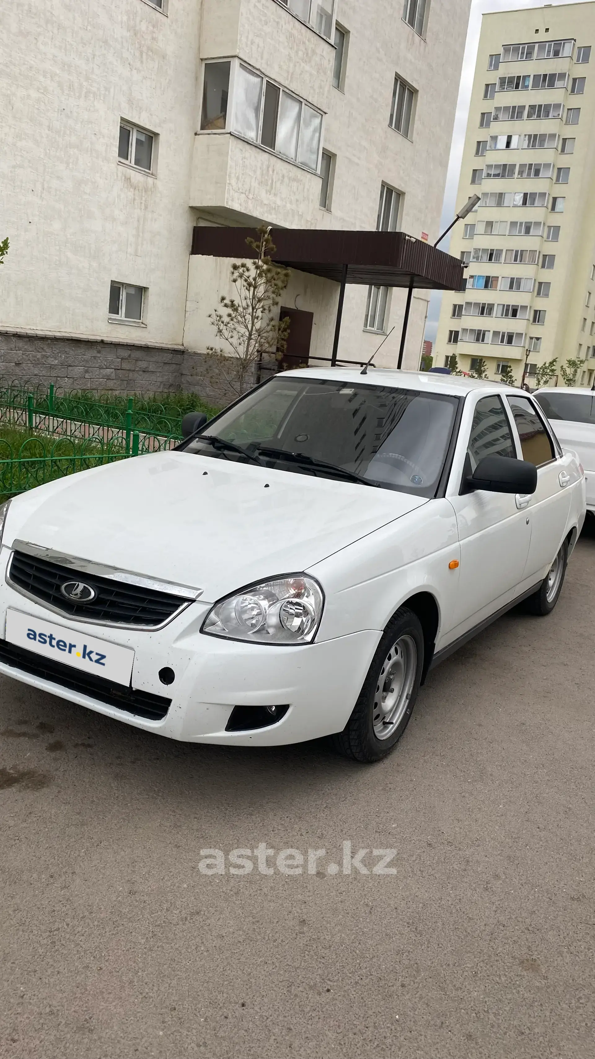 LADA (ВАЗ) Priora 2012