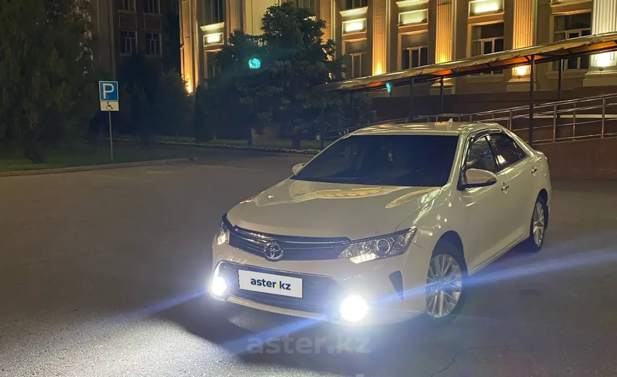 Купить Toyota Camry 2015 года в Таразе, цена 11800000 тенге. Продажа Toyota  Camry в Таразе - Aster.kz. №c1063546