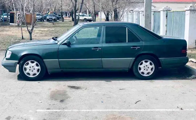 Mercedes-Benz E-Класс 1994 года за 2 500 000 тг. в Экибастуз