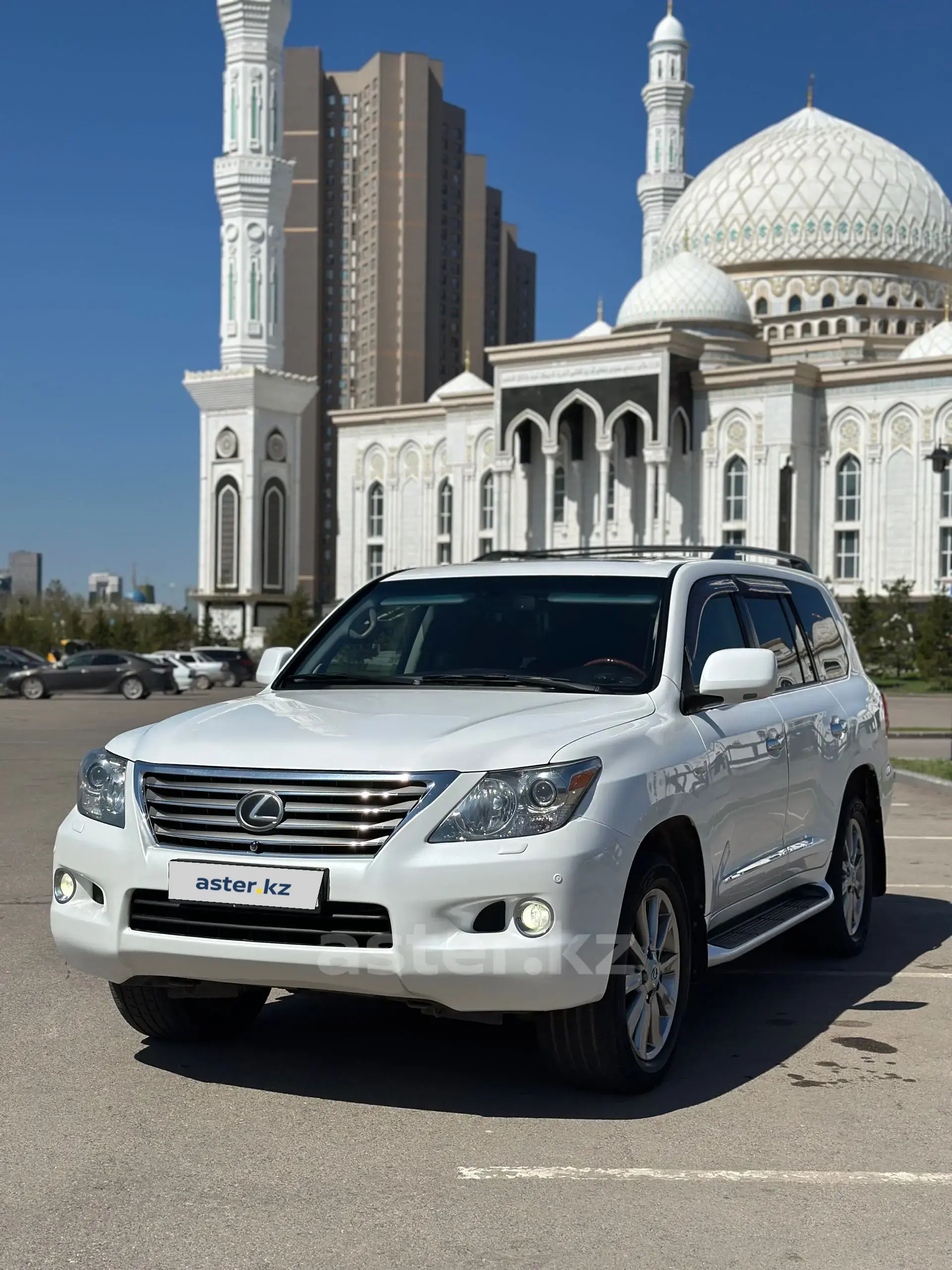 Lexus LX 2010