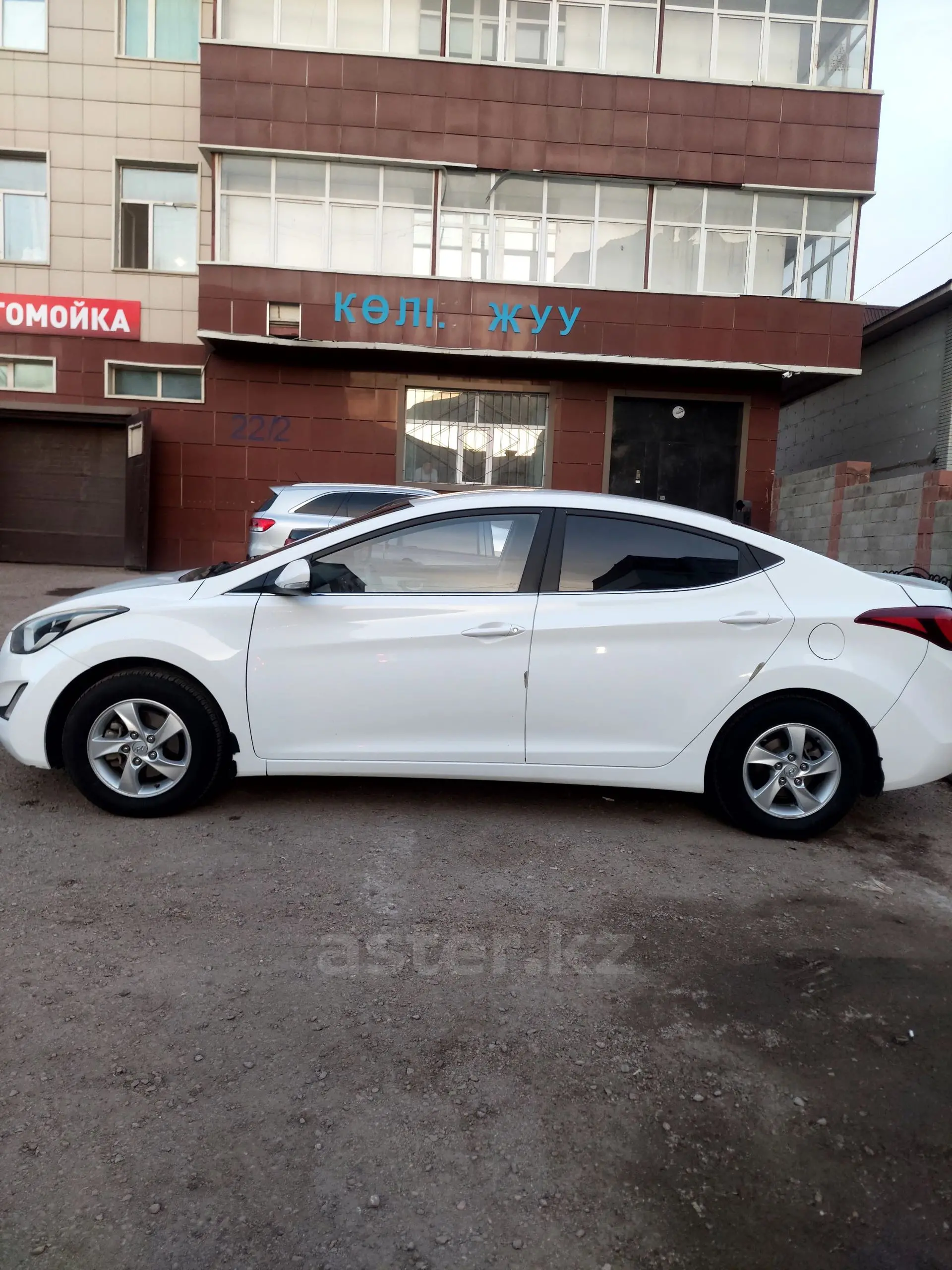 Hyundai Elantra 2016