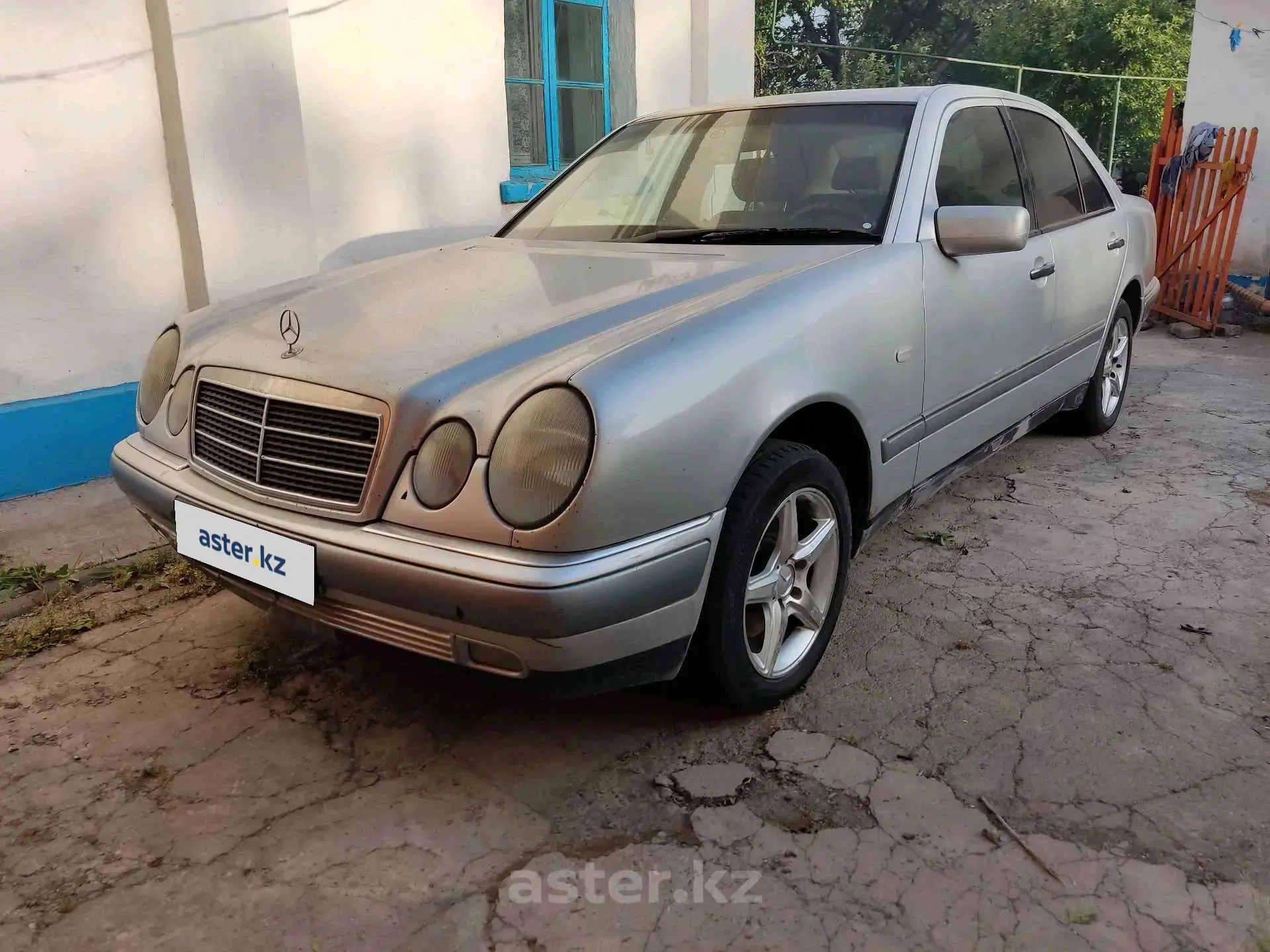 Mercedes-Benz E-Класс 1999