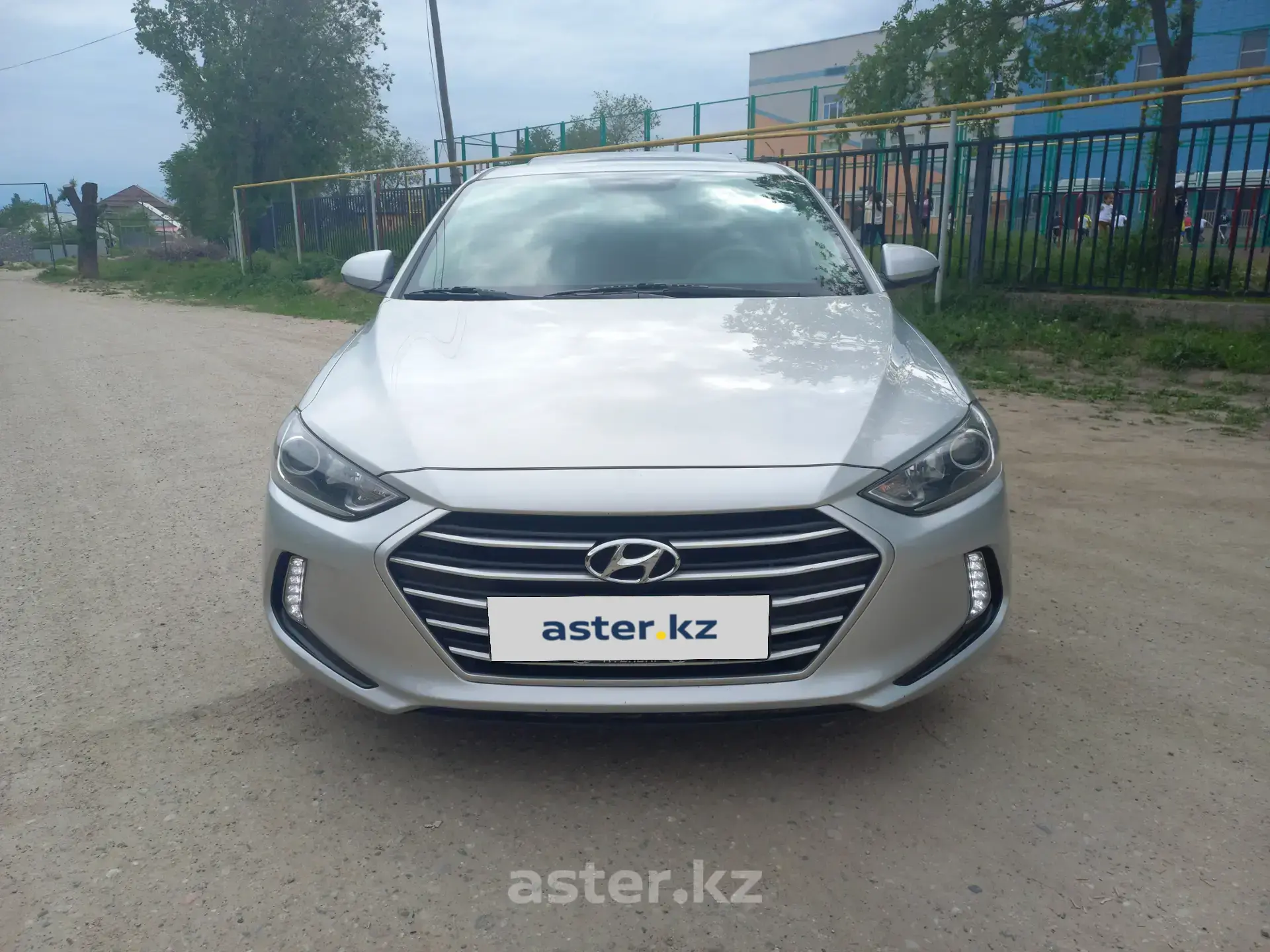 Hyundai Elantra 2017