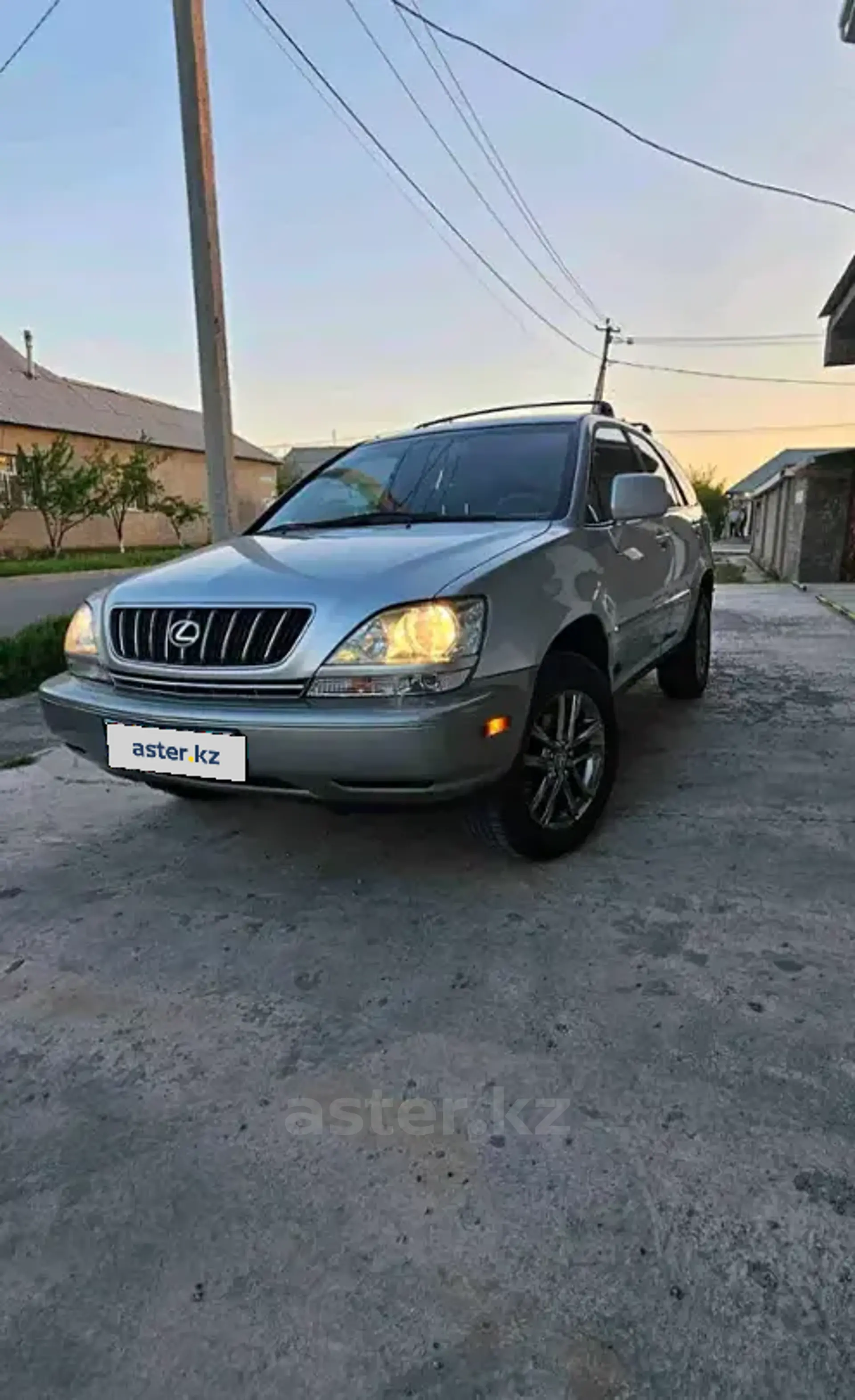 Lexus RX 1999