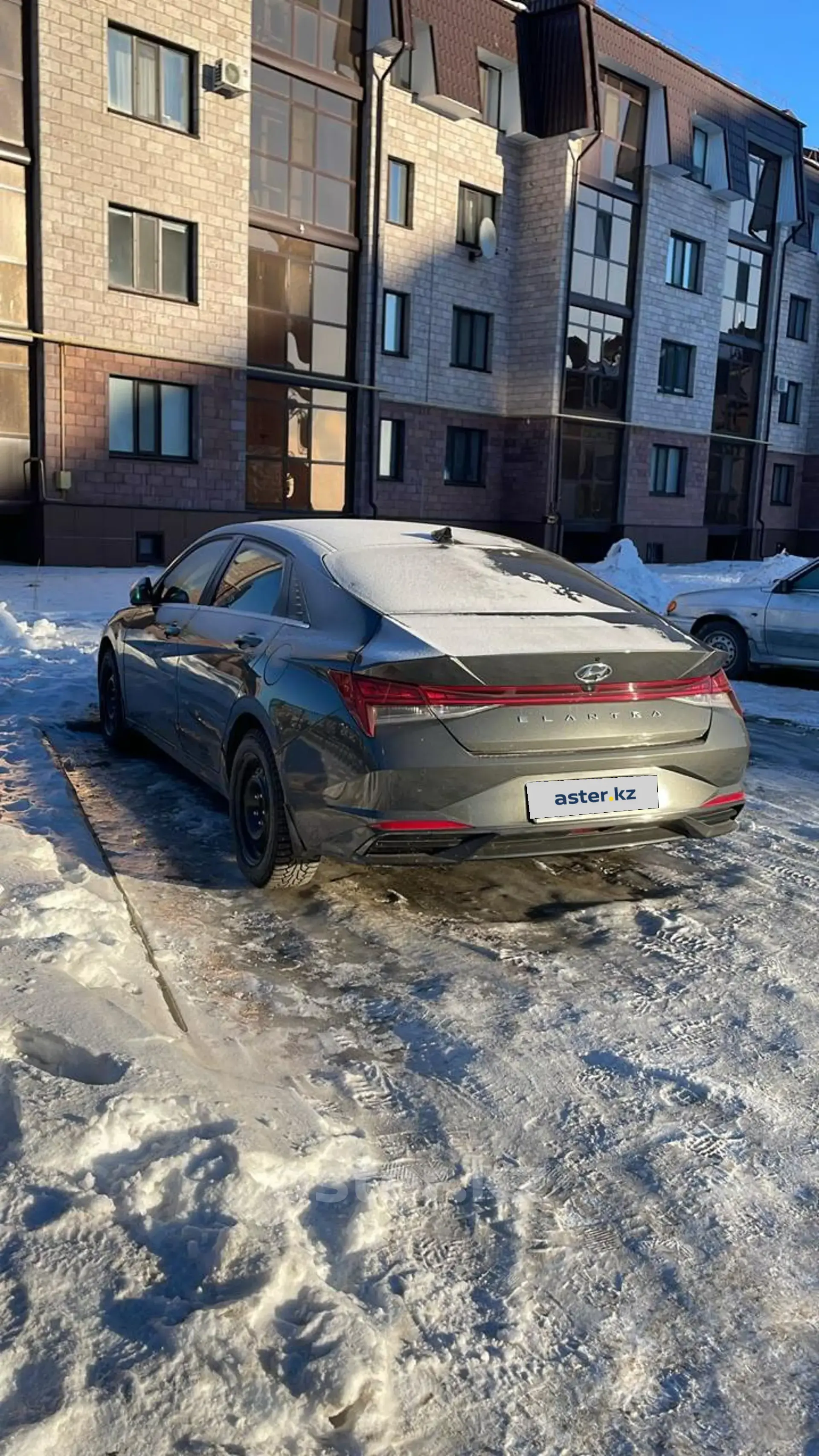 Hyundai Elantra 2023