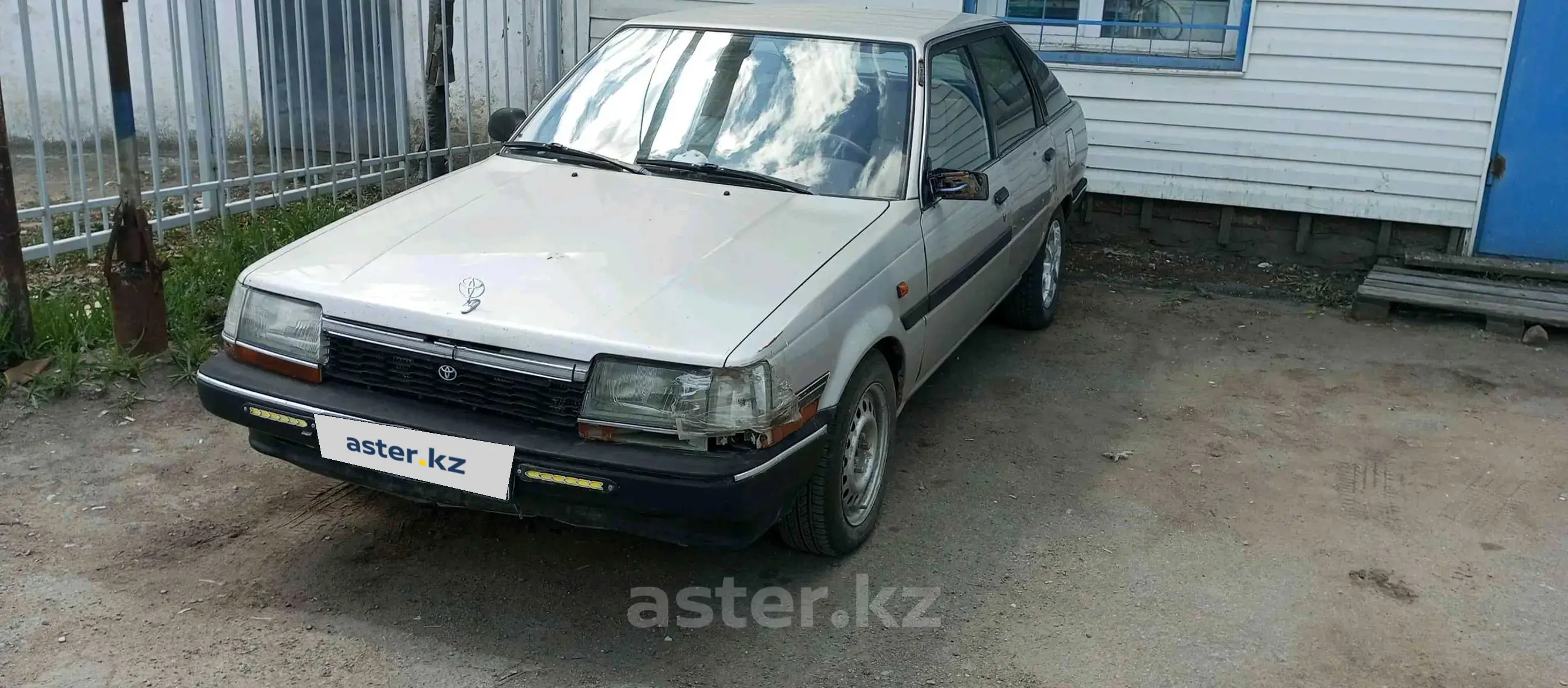 Toyota Carina 1986