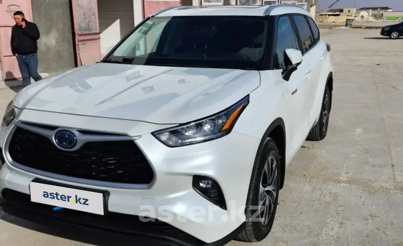 Toyota Highlander 2022 года за 23 500 000 тг. в Мангистауская область