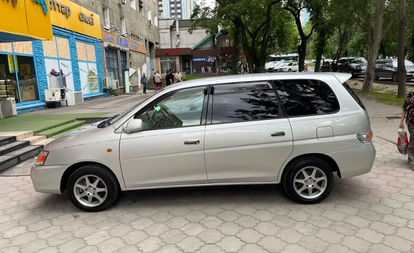 Toyota Gaia 2002 года за 5 500 000 тг. в Алматы