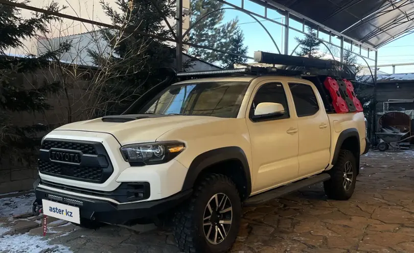 Toyota Tacoma 2019 года за 31 000 000 тг. в Астана