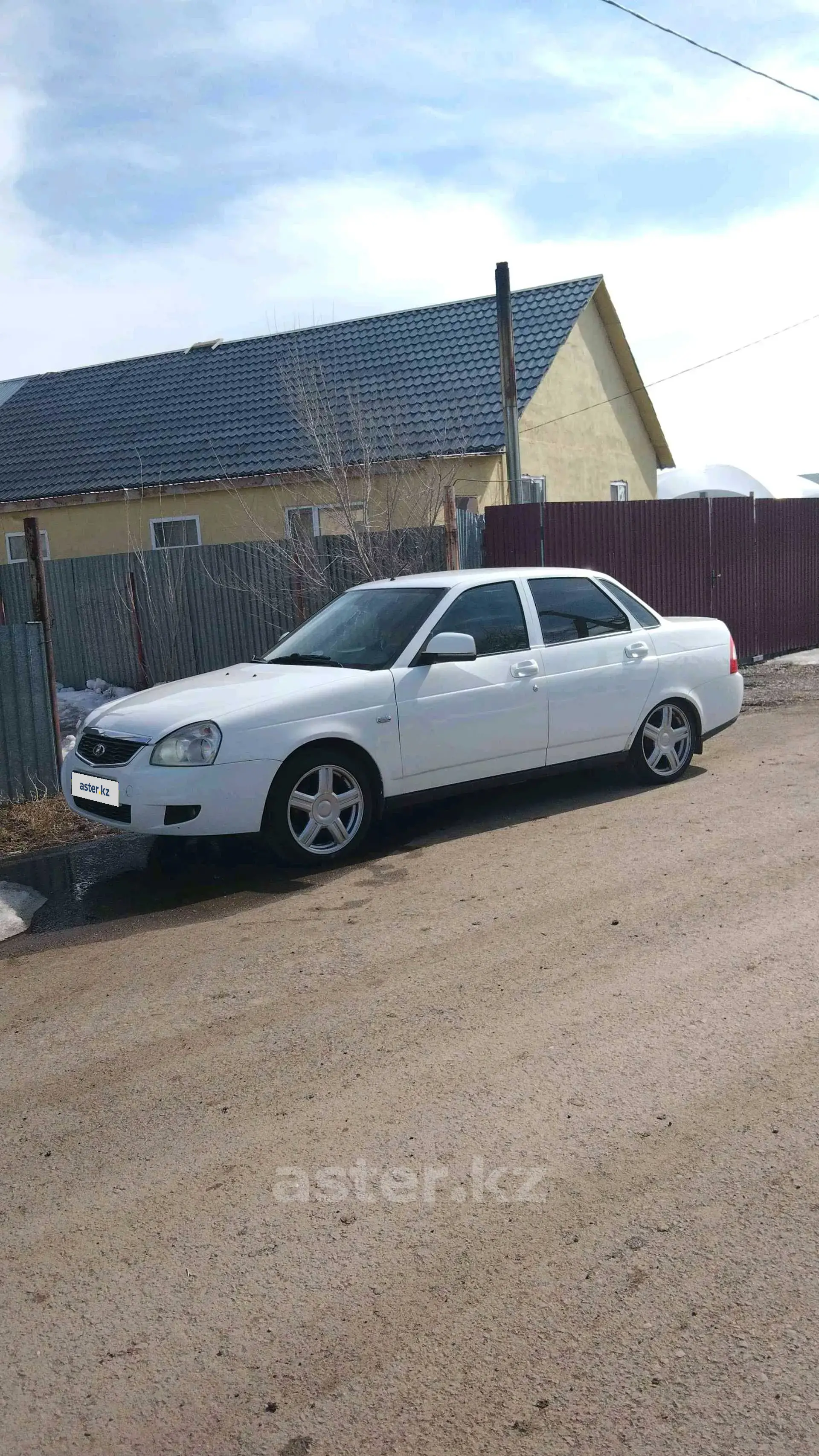 LADA (ВАЗ) Priora 2015