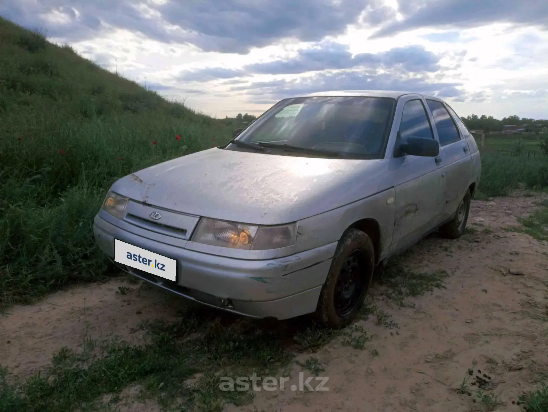 Купить LADA (ВАЗ) 2112 2005 года в Алматинской области, цена 550000 тенге.  Продажа LADA (ВАЗ) 2112 в Алматинской области - Aster.kz. №c1068635