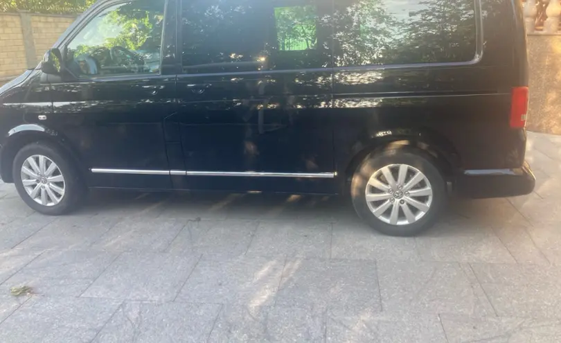 Volkswagen Multivan 2013 года за 19 000 000 тг. в Астана фото 4