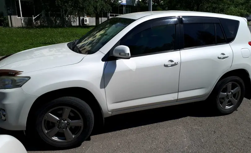 Toyota RAV4 2012 года за 8 000 000 тг. в Астана