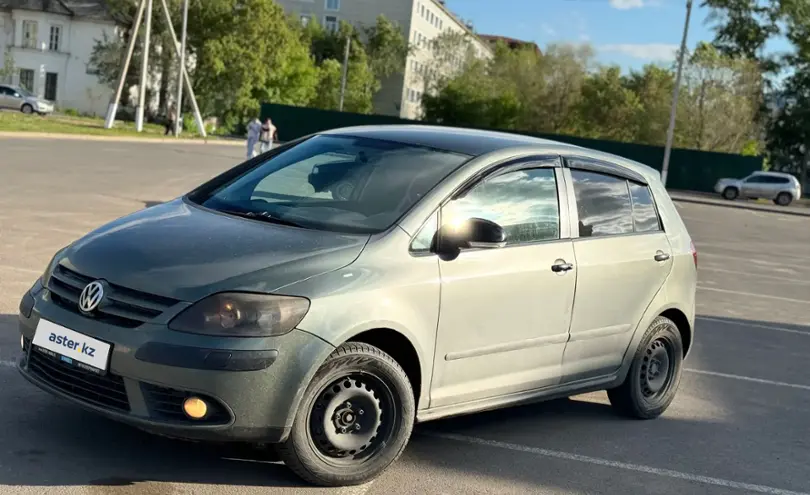 Volkswagen Golf 2007 года за 4 000 000 тг. в Астана