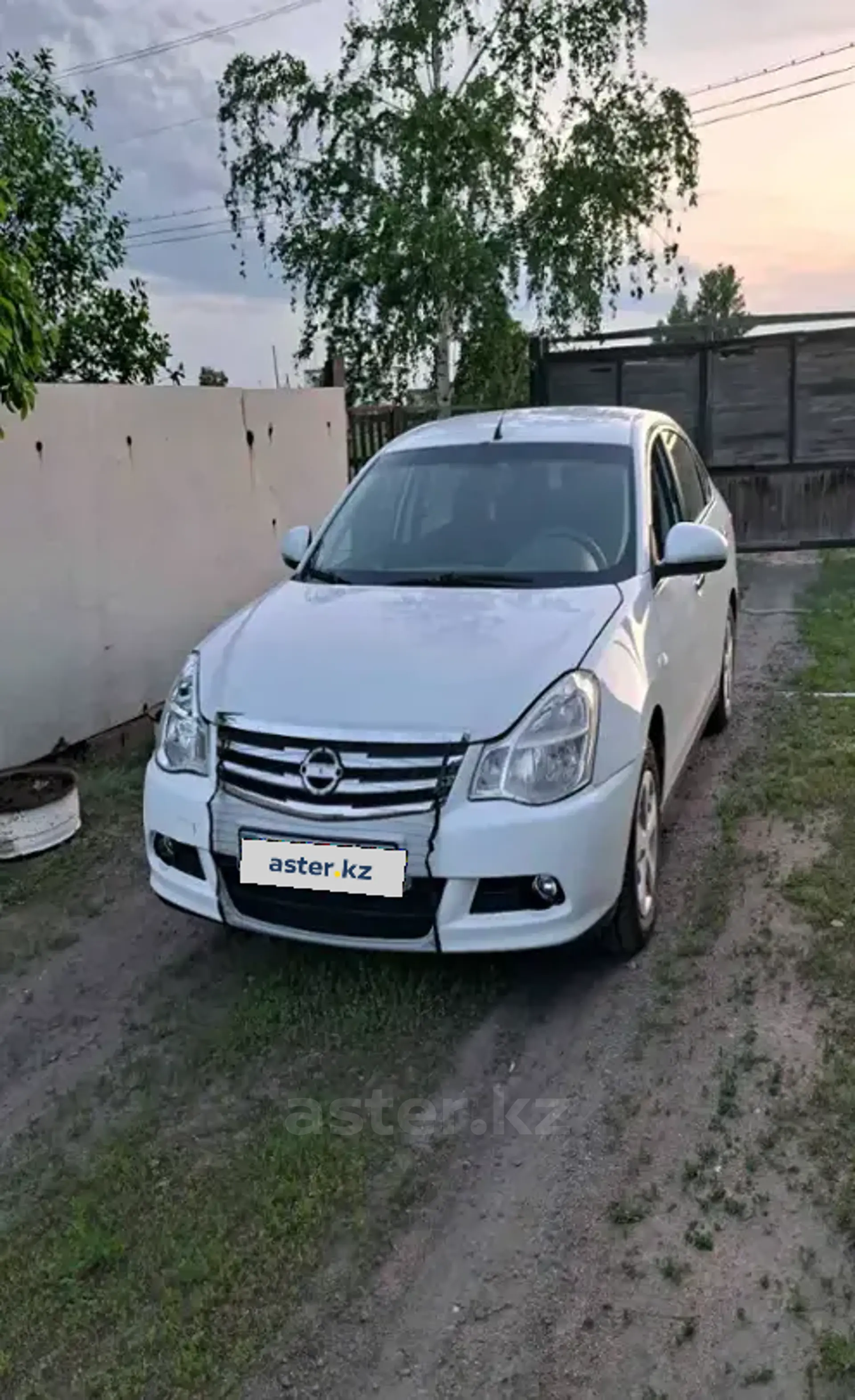 Nissan Almera 2014