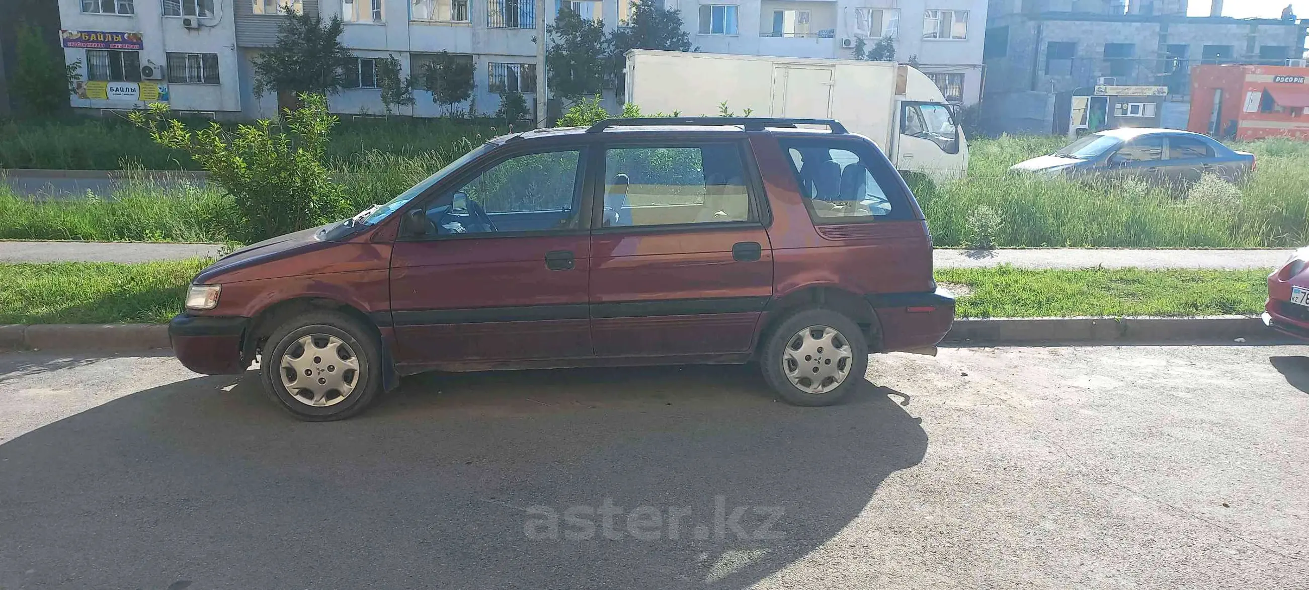 Mitsubishi Space Wagon 1996