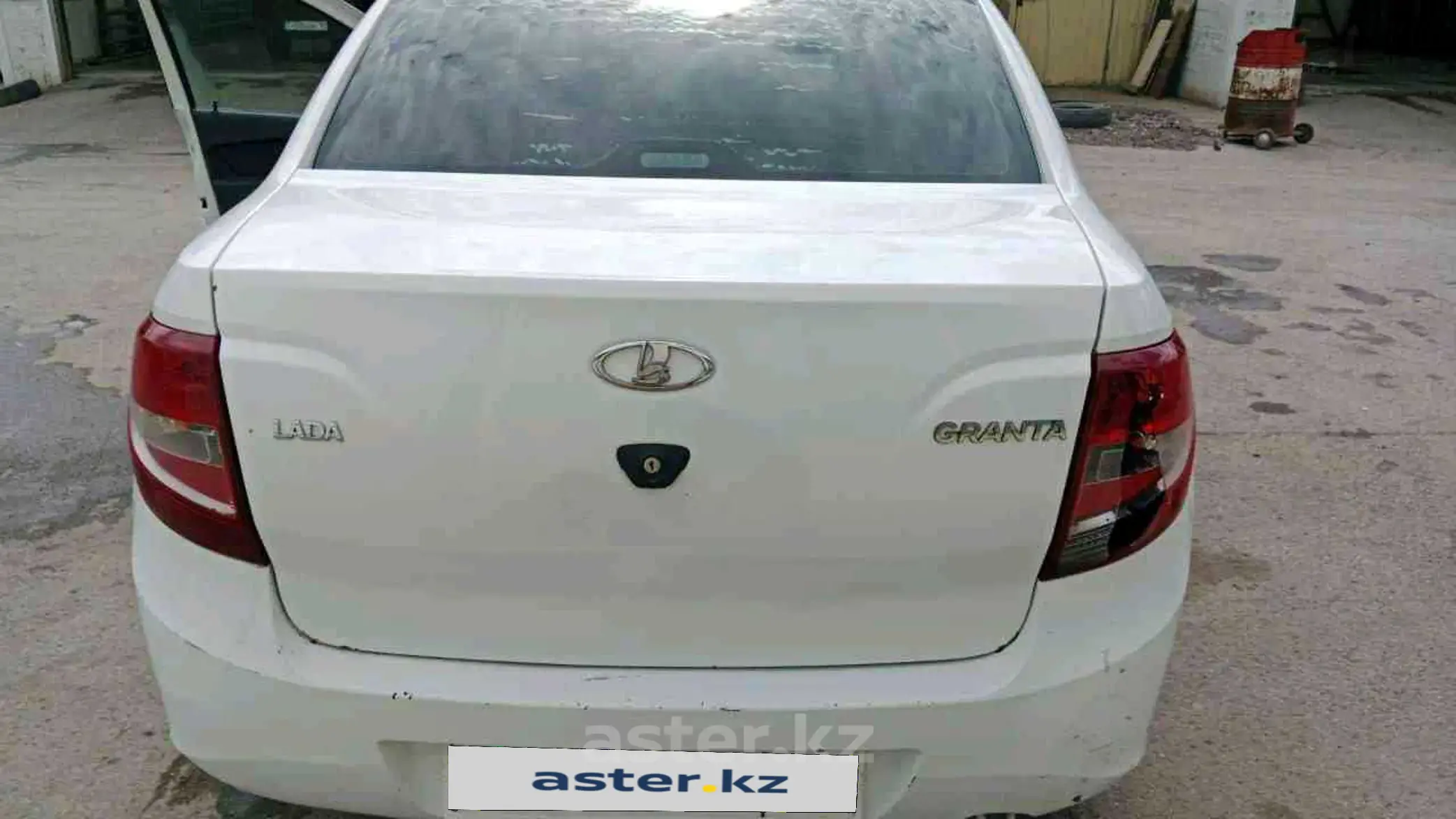 LADA (ВАЗ) Granta 2015