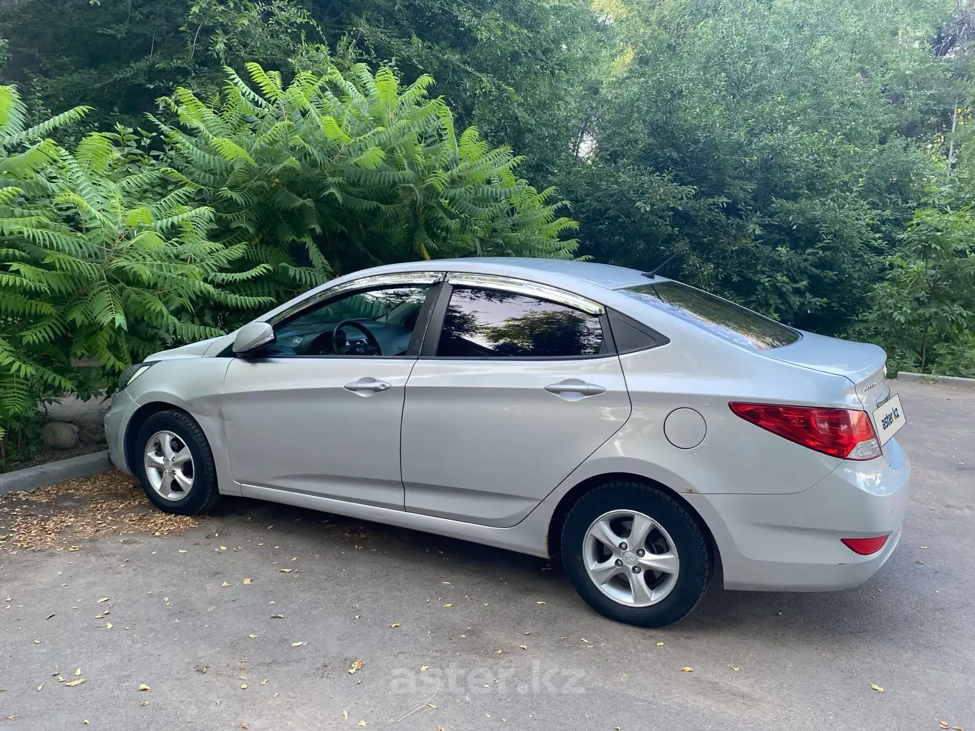 Hyundai Accent 2011