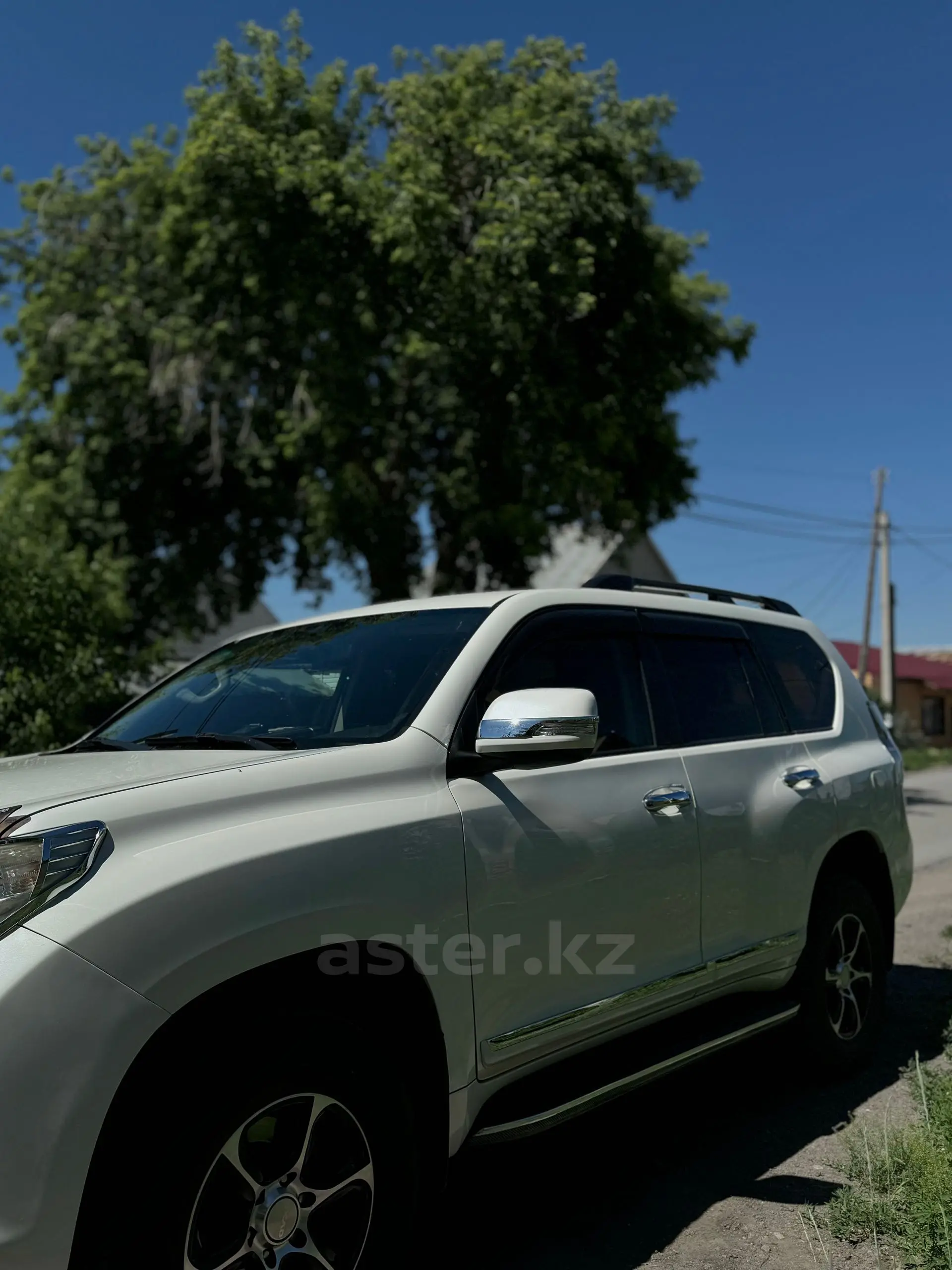 Toyota Land Cruiser Prado 2011