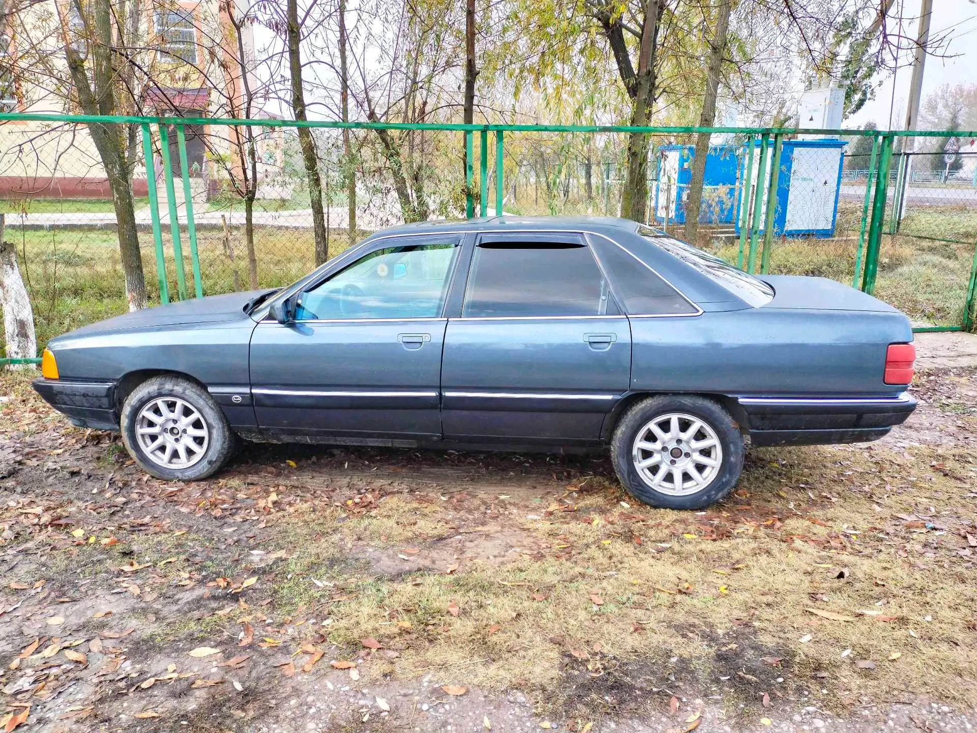 Audi 100 1990