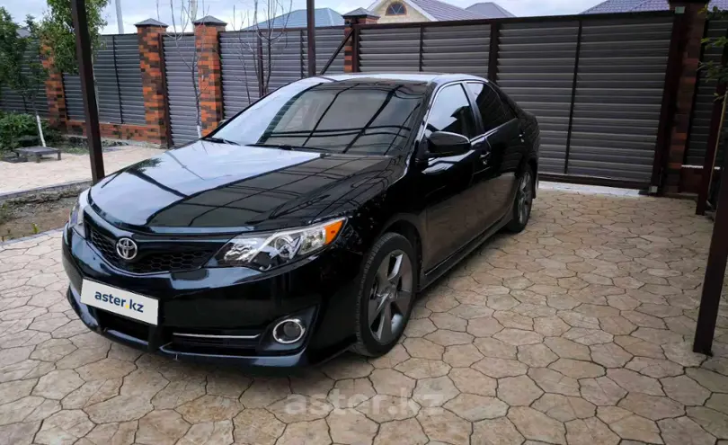 Toyota Camry 2014 года за 7 400 000 тг. в Атырауская область