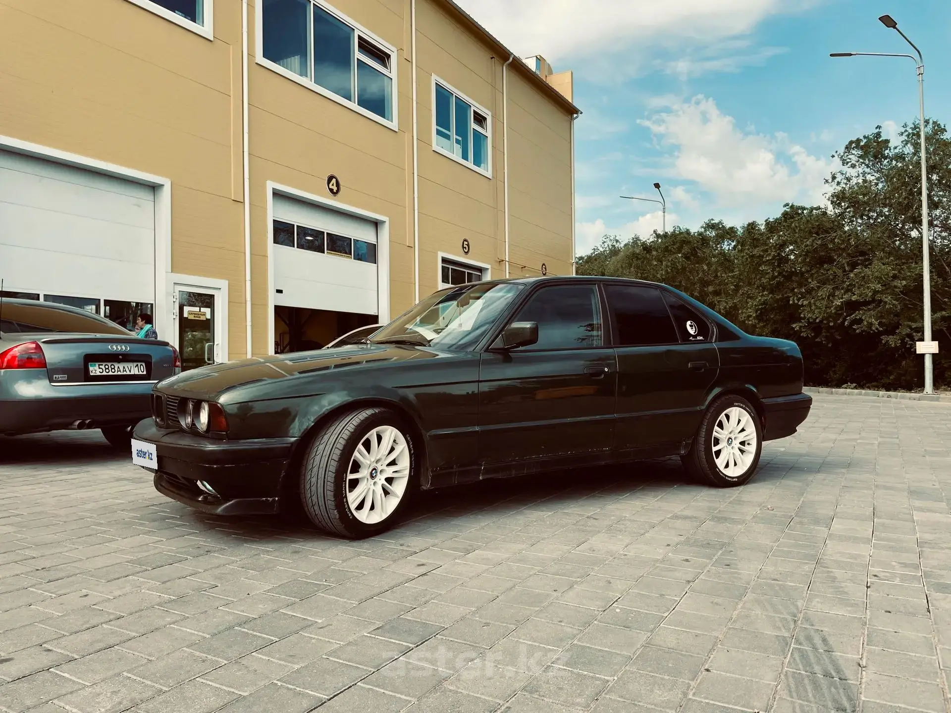 BMW 5 серии 1993