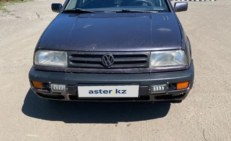 Volkswagen Vento 1994 года за 900 000 тг. в Караганда