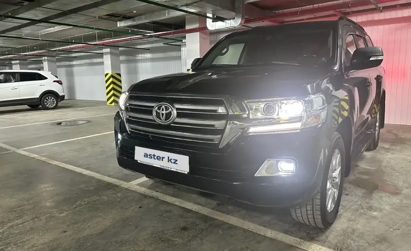 Toyota Land Cruiser 2017 года за 38 000 000 тг. в Костанай