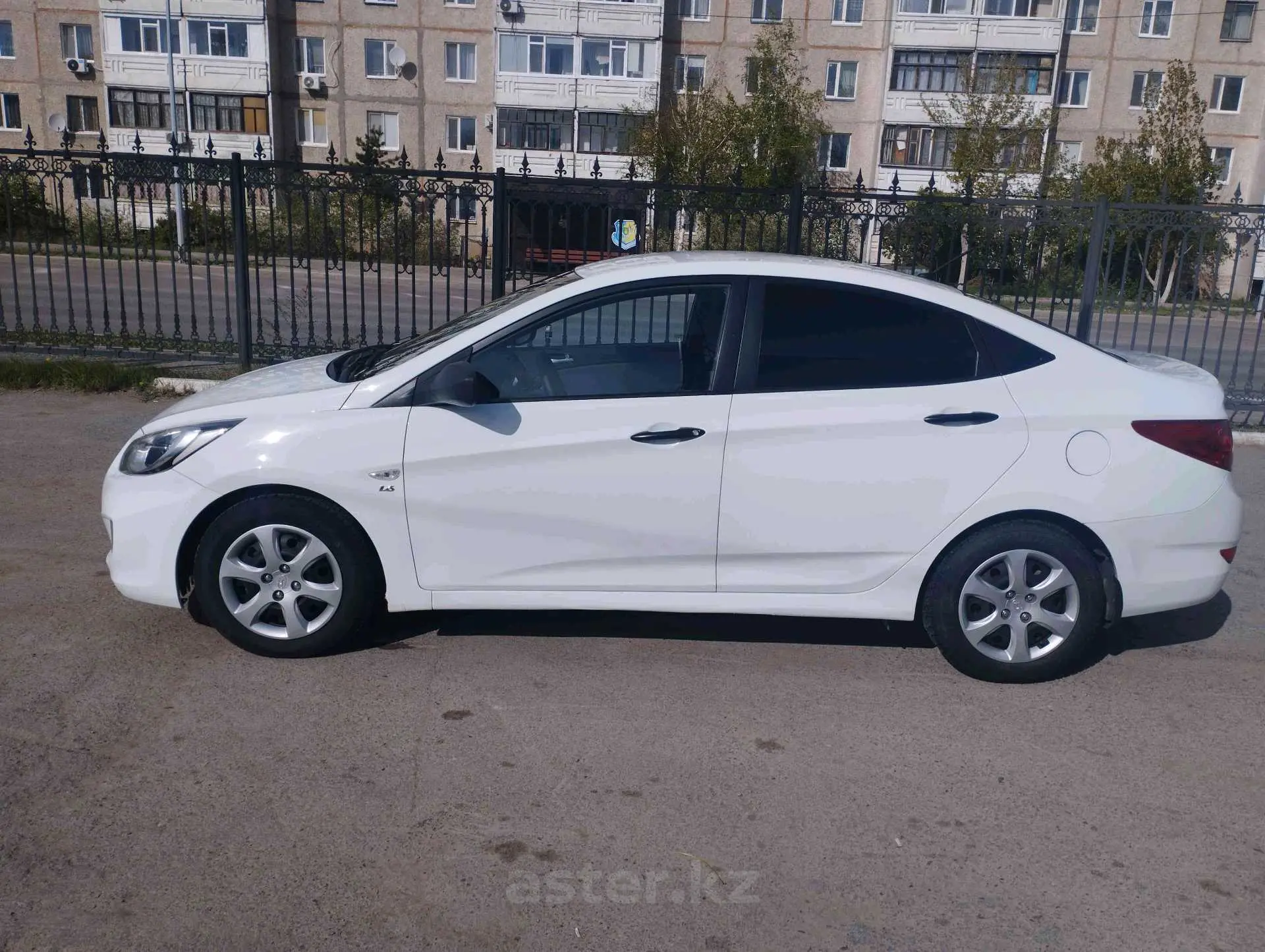 Hyundai Accent 2013